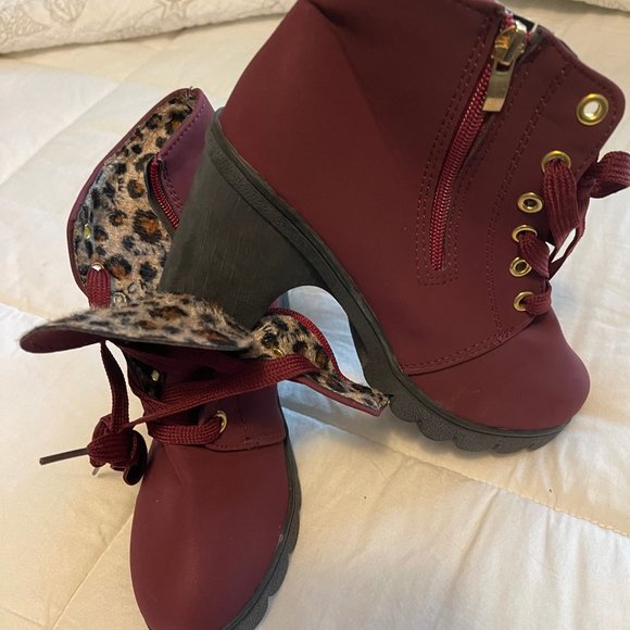 Boots - Picture 6 of 6